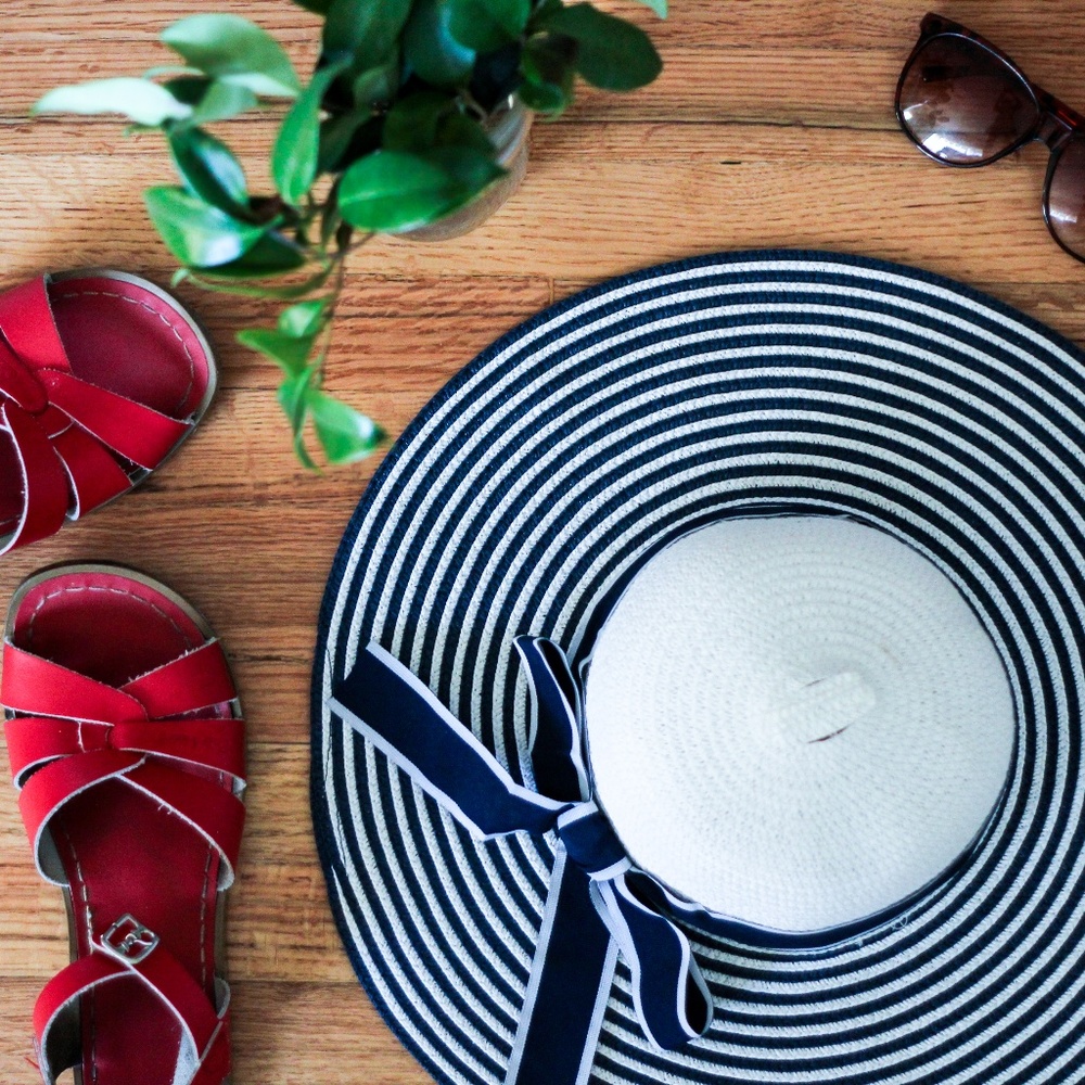 Meet your Posher, Monica